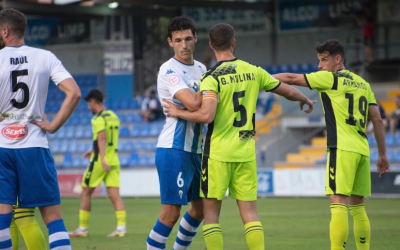 A la primera volta, l'Alcoyano es va imposar (2-1) al Sabadell | Silvia Calatayud