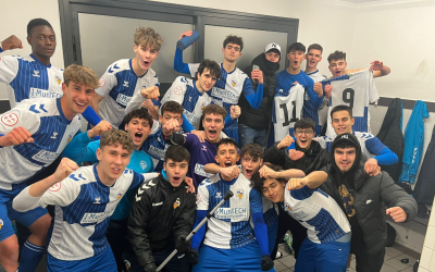 Alegria en el vestidor del Juvenil 'B' del Sabadell | FutBaseCES