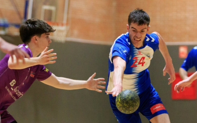 La derrota contra el Sant Martí Adrianenc 'B' ha confirmat el descens del Creu Alta Sabadell | JC Photovox
