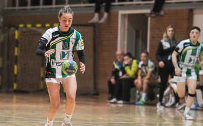 Alba Martín, a punt d'agafar la pilota | Èric Altimis - OAR Gràcia