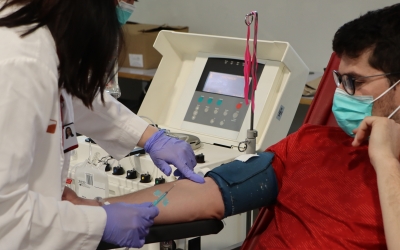 Un noi donant plasma | Júlia Ramon