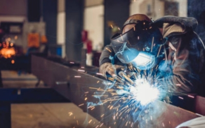 Una fàbrica metal·lúrgica/ Pexels