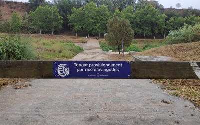 Pas tancat que connecta el Parc de la Clota amb el camí d'Horta d'Arraona | Pau Duran