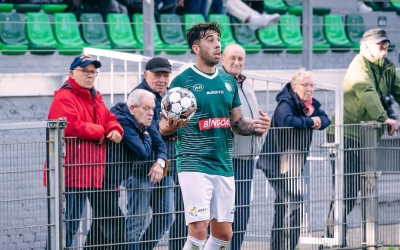 'Munju', en un duel amb la samarreta del Lommel | Cedida