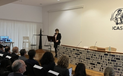 Eulàlia Barros, degana del Col·legi de l'Advocacia durant un acte | Cedida