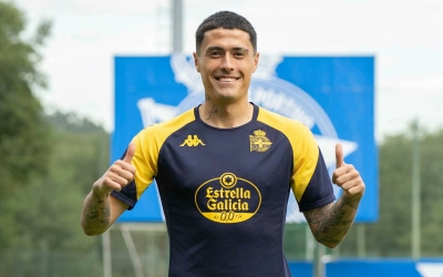 Hugo Rama fa un mes i mig a Abegondo, el dia de la seva presentació | Dépor