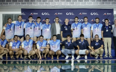 Imatge de la plantilla de l'Astralpool, subcampiona de la Supercopa | RFEN