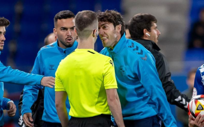 Baena, en el moment de la protesta | CCMA