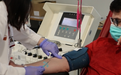 Un noi donant plasma | Júlia Ramon