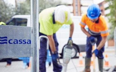 Uns operaris de CASSA | cedida