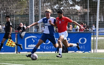 Adri González, pugnant una piota | CES