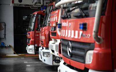 Diversos camions de bombers en fila al parc de Sabadell | Roger Benet