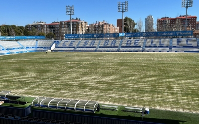 Estat actual de la gespa de la Nova Creu Alta | Pau Vituri