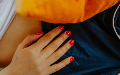 Una afectada per endometriosi | Pexels