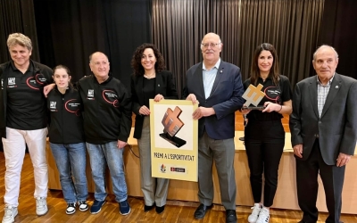 Moment del lliurament del dinovè Premi a l’Esportivitat | Adrián Arroyo