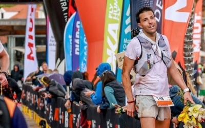 Monràs a la línia d'arribada de Madeira gairebé 18 hores després de la sortida | @jmonras