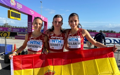 Santacreu, amb les seves dues companyes de selecció | RFEA