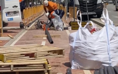 Obres de canalització de l'aigua a l'Eix Macià de Sabadell 