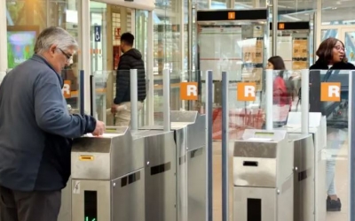 Caos a Renfe arran del robatori de coure i la pluja