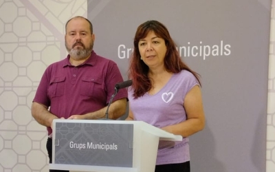 Joan Mena i Alejandra Sandoval a la roda de premsa d'aquest matí
