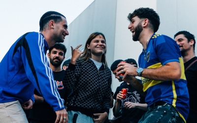 Flashy Ice Cream amb Mushkaa durant la gravació de l'últim videoclip de la banda | Cedida