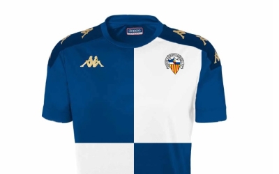 Recreació d'una samarreta arlequinada amb la marca Kappa | Ràdio Sabadell