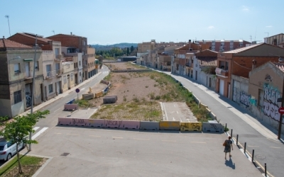 L'espai sorgit del soterrament dels Ferrocarrils de Can Feu Gràcia