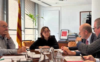 Sílvia Paneque amb membres de la Cambra de Comerç de Sabadell